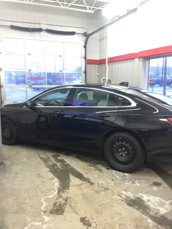 Chevrolet Malibu  2024 à Mont-Tremblant, Québec - 8 - w1024h768px