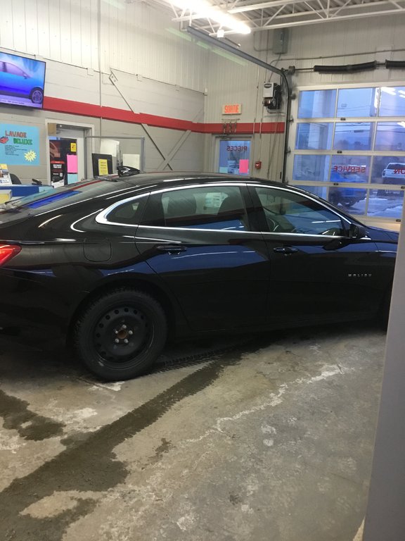 Chevrolet Malibu  2024 à Mont-Tremblant, Québec - 4 - w1024h768px