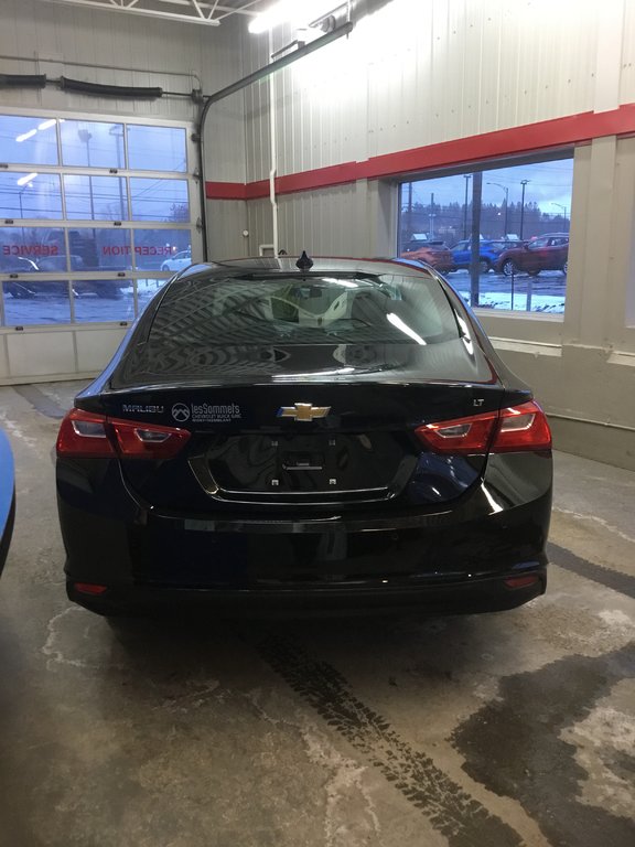 Chevrolet Malibu  2024 à Mont-Tremblant, Québec - 6 - w1024h768px