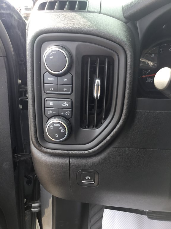 Chevrolet Silverado 1500 LTD  2022 à Mont-Tremblant, Québec - 10 - w1024h768px