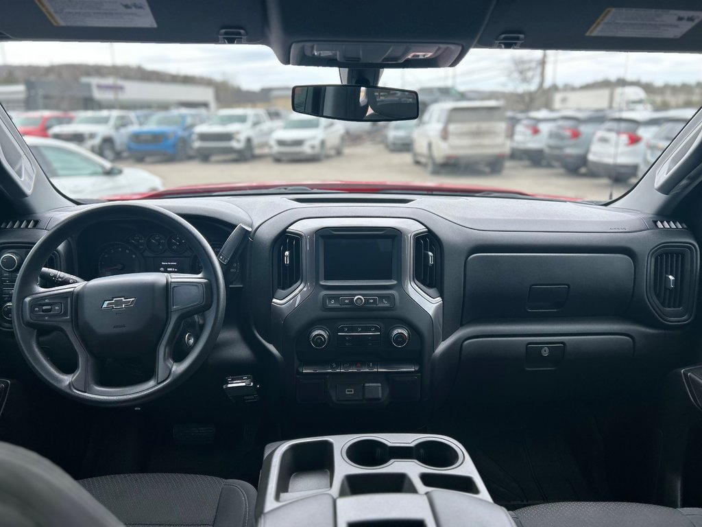 2020 Chevrolet Silverado 1500 in Mont-Tremblant, Quebec - 17 - w1024h768px