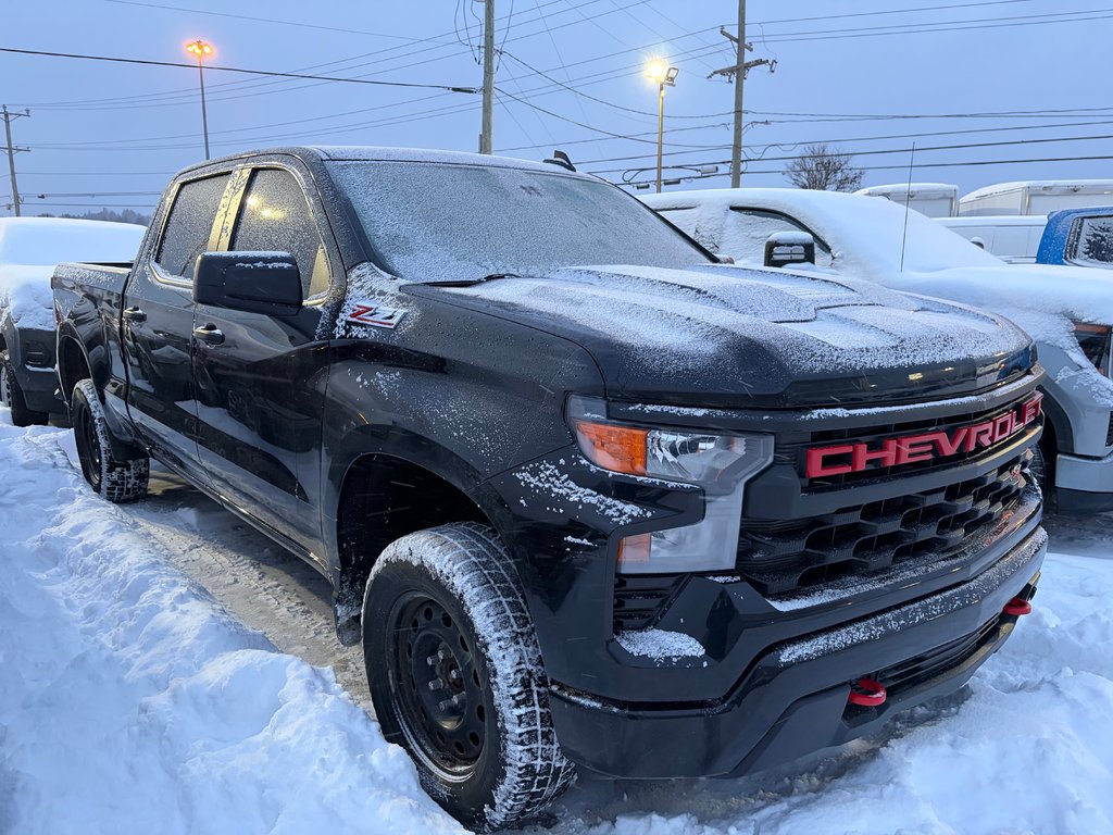Chevrolet Silverado 1500  2022 à Mont-Tremblant, Québec - 1 - w1024h768px
