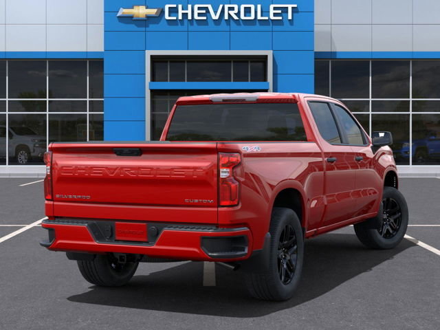 2024 Chevrolet Silverado 1500 in Mont-Tremblant, Quebec - 4 - w1024h768px