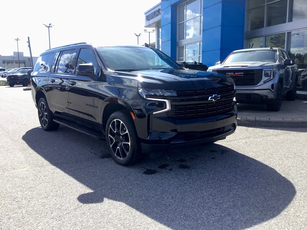 2023 Chevrolet Suburban in Mont-Tremblant, Quebec - 4 - w1024h768px