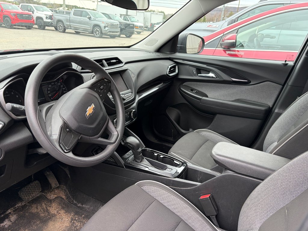 2021 Chevrolet Trailblazer in Mont-Tremblant, Quebec - 3 - w1024h768px