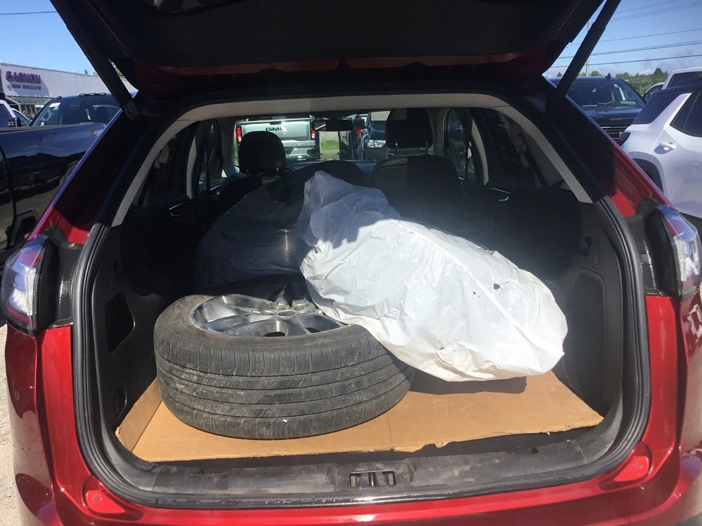 2016 Ford Edge in Mont-Tremblant, Quebec - 28 - w1024h768px