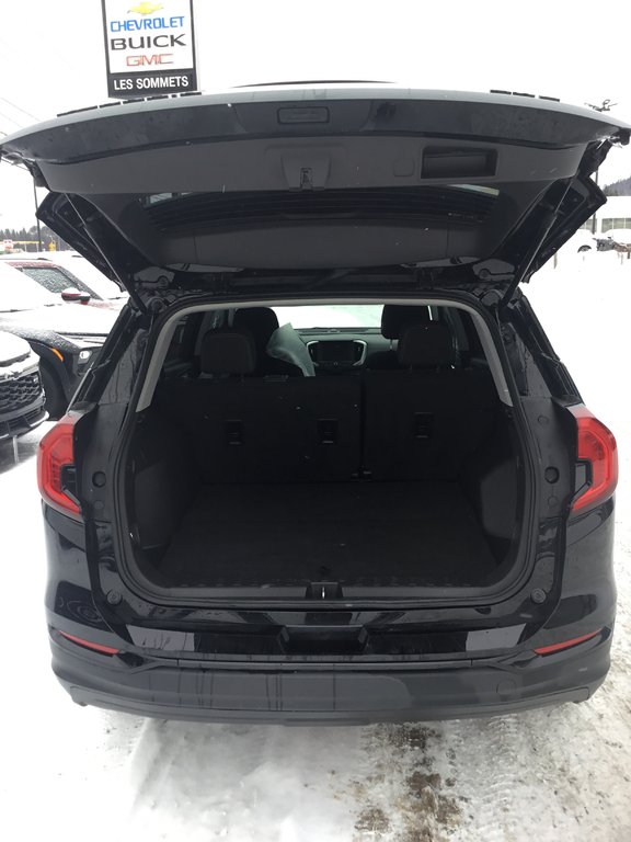 GMC Terrain  2022 à Mont-Tremblant, Québec - 4 - w1024h768px