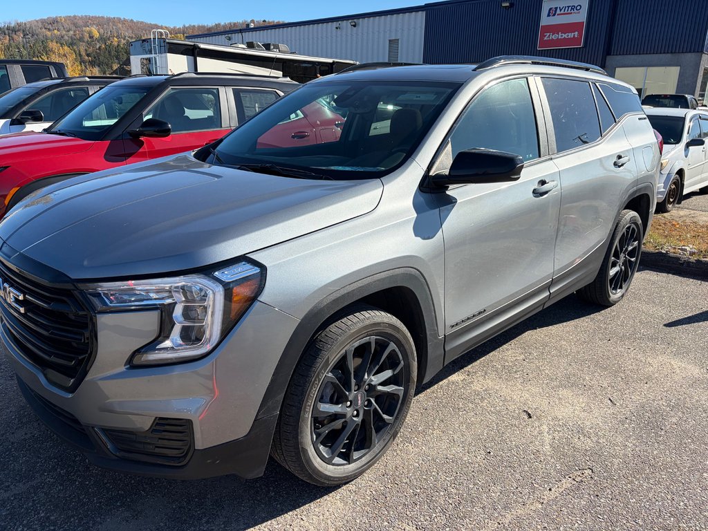 GMC Terrain  2023 à Mont-Tremblant, Québec - 1 - w1024h768px