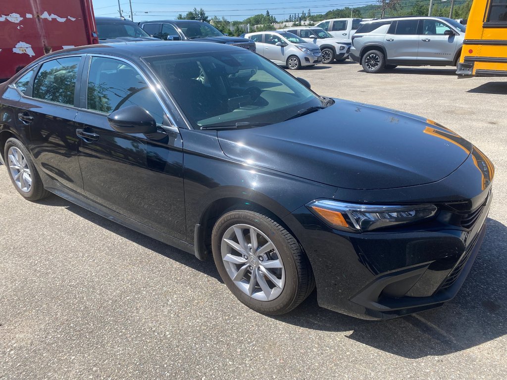 Honda Civic Sedan  2024 à Mont-Tremblant, Québec - 2 - w1024h768px