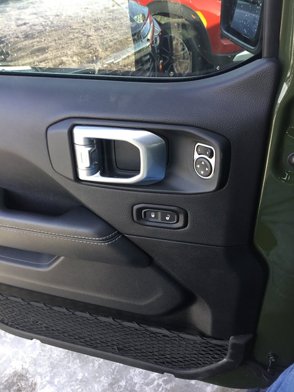 Jeep Wrangler  2021 à Mont-Tremblant, Québec - 8 - w1024h768px