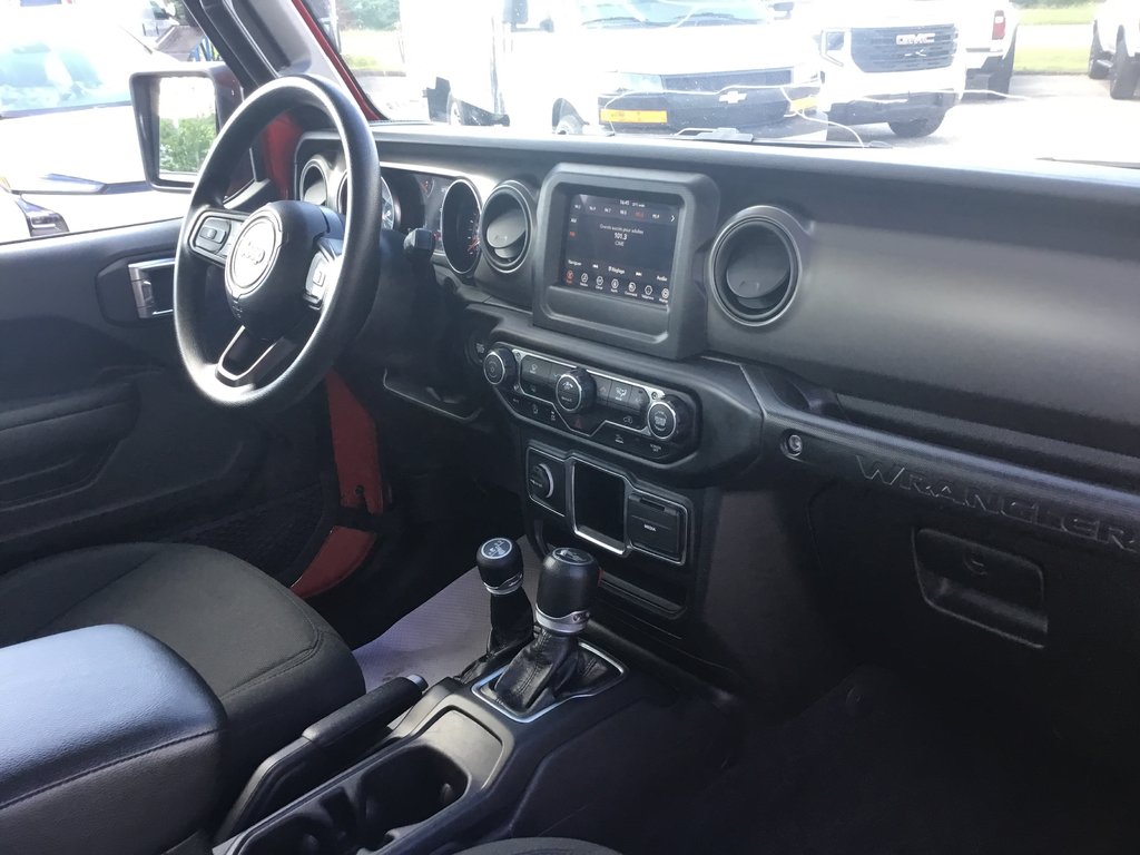 2022 Jeep Wrangler in Mont-Tremblant, Quebec - 15 - w1024h768px