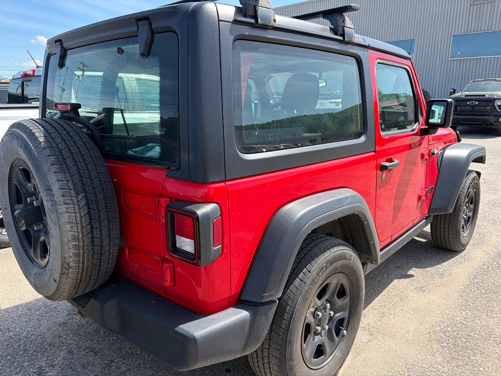 2022 Jeep Wrangler in Mont-Tremblant, Quebec - 3 - w1024h768px