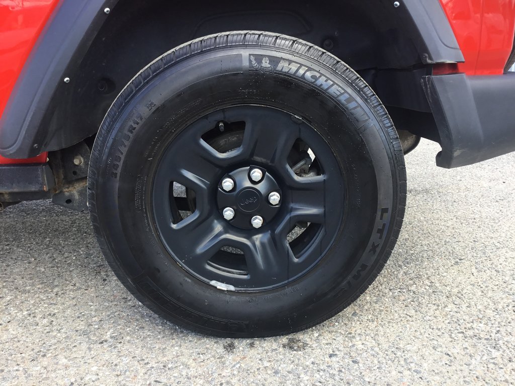2022 Jeep Wrangler in Mont-Tremblant, Quebec - 9 - w1024h768px