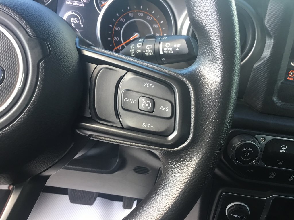 2022 Jeep Wrangler in Mont-Tremblant, Quebec - 18 - w1024h768px