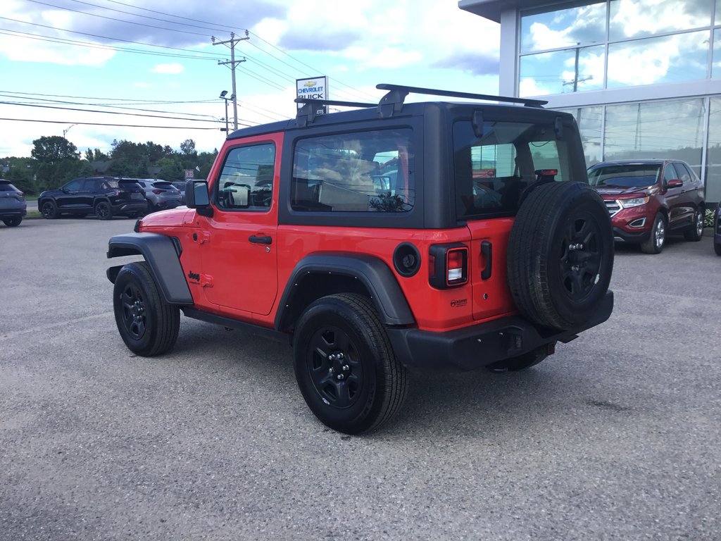 2022 Jeep Wrangler in Mont-Tremblant, Quebec - 8 - w1024h768px
