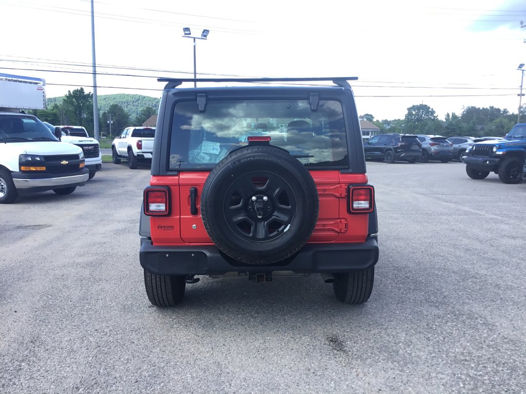 2022 Jeep Wrangler in Mont-Tremblant, Quebec - 7 - w1024h768px