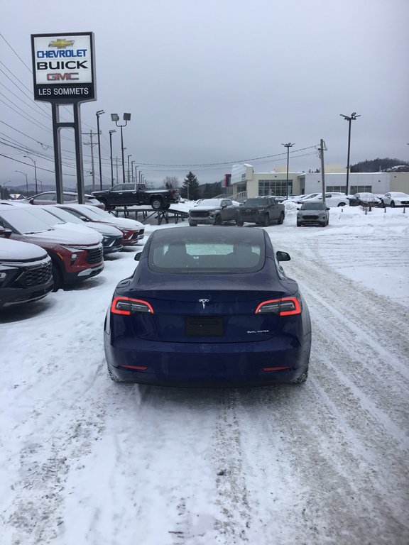 Tesla Model 3  2022 à Mont-Tremblant, Québec - 3 - w1024h768px