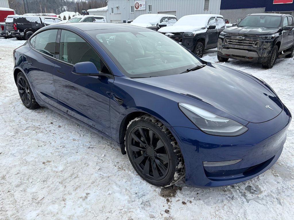 Tesla Model 3  2022 à Mont-Tremblant, Québec - 3 - w1024h768px