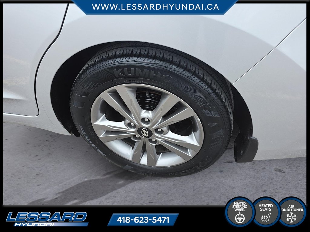 Hyundai Elantra GL automatique. 2017 à Québec, Québec - 7 - w1024h768px