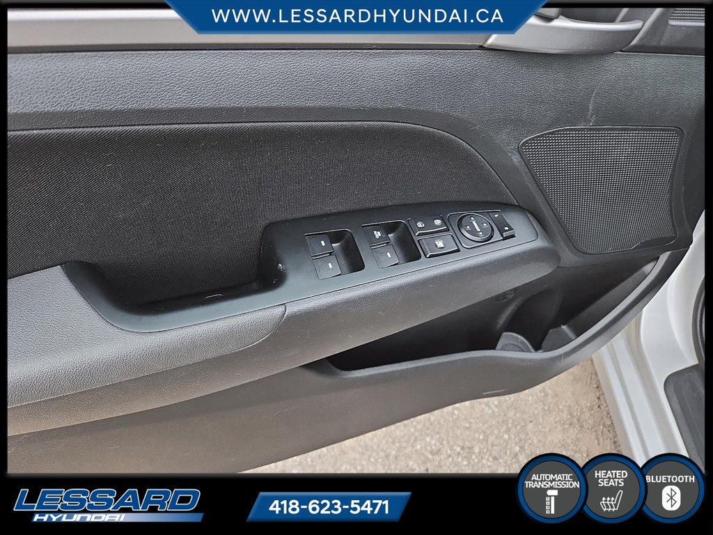 Hyundai Elantra GL 2017 à Québec, Québec - 11 - w1024h768px