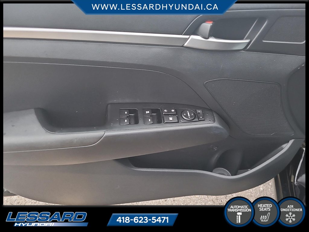 Hyundai Elantra Essential automatique 2019 à Québec, Québec - 11 - w1024h768px