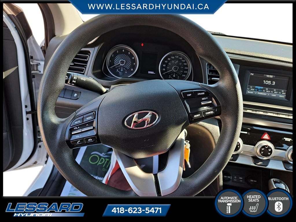 Hyundai Elantra Essential automatique 2020 à Québec, Québec - 12 - w1024h768px