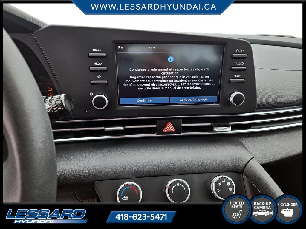 Hyundai Elantra Essential Manuel. 2022 à Québec, Québec - 15 - w1024h768px
