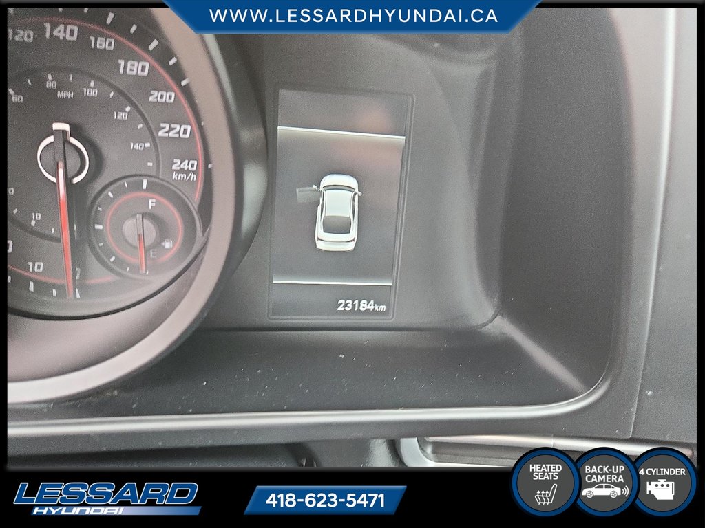 Hyundai Elantra Essential Manuel. 2022 à Québec, Québec - 14 - w1024h768px