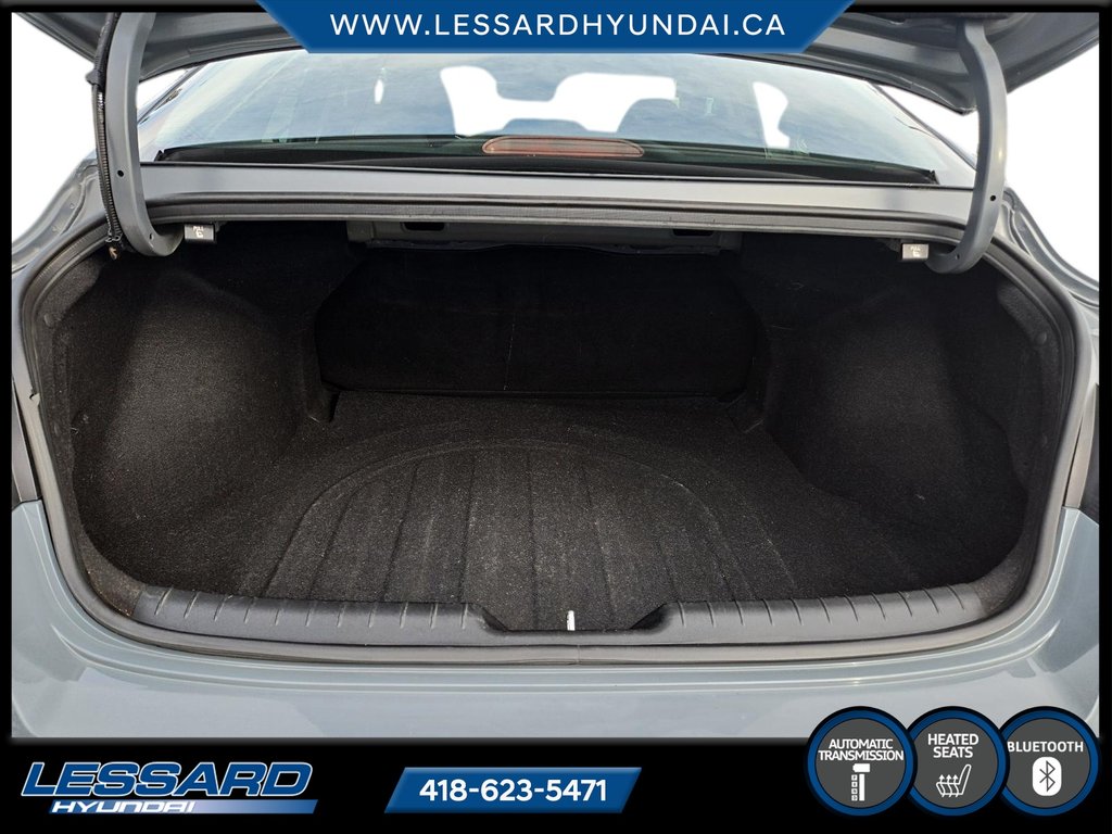 2022 Hyundai Elantra Preferred automatique. in Québec, Quebec - 6 - w1024h768px