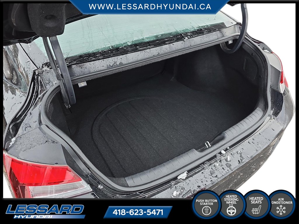 Hyundai Elantra Preferred automatique. 2022 à Québec, Québec - 6 - w1024h768px