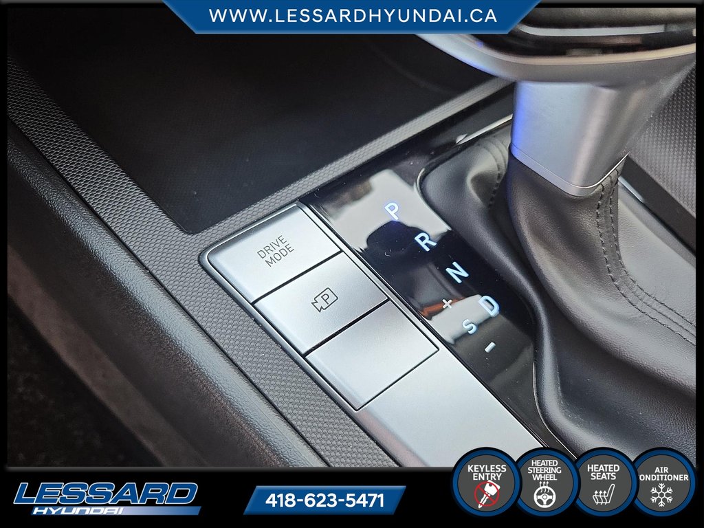 Hyundai Elantra Preferred automatique. 2023 à Québec, Québec - 16 - w1024h768px