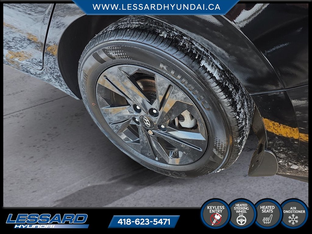 Hyundai Elantra Preferred automatique. 2023 à Québec, Québec - 7 - w1024h768px