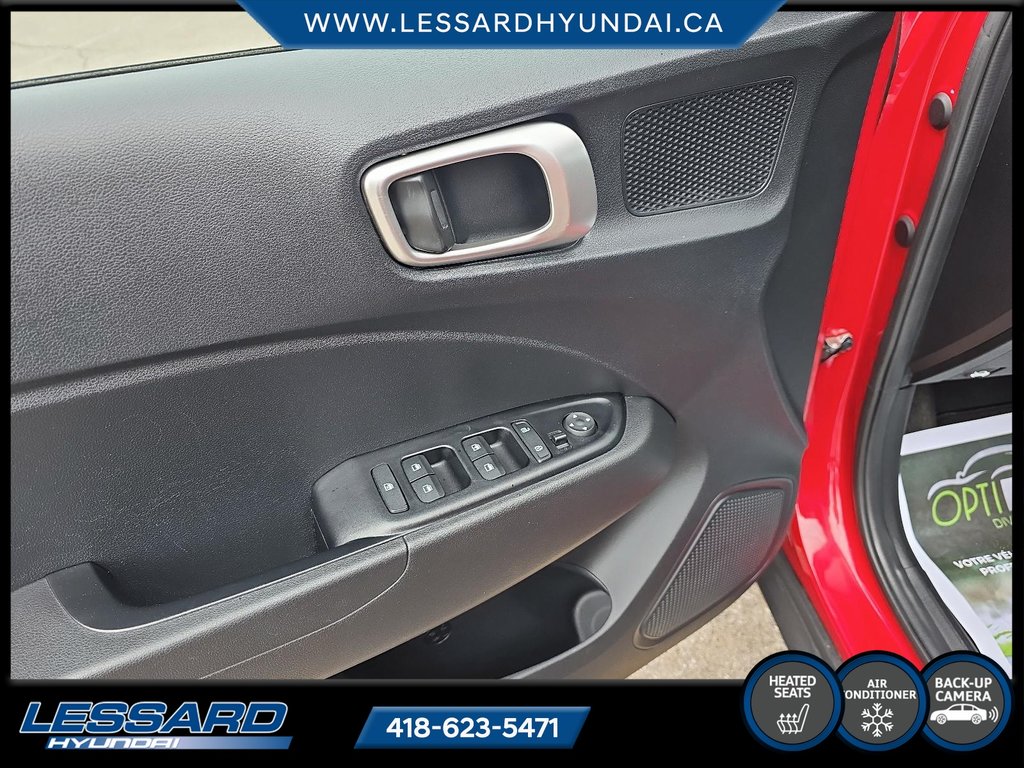 Hyundai Venue Essential automatique. 2021 à Québec, Québec - 10 - w1024h768px