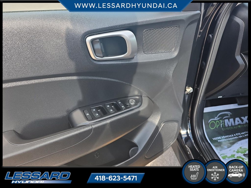 Hyundai Venue Essential automatique. 2021 à Québec, Québec - 11 - w1024h768px