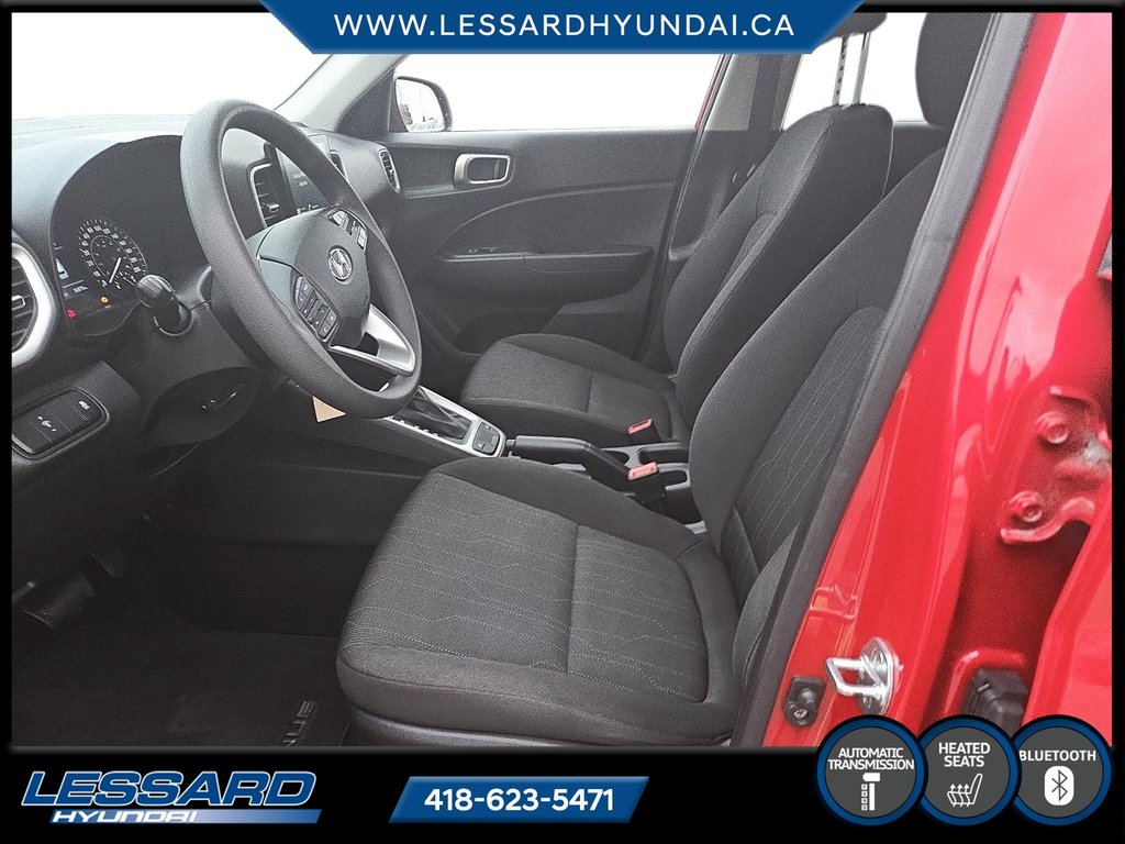2022 Hyundai Venue Essential in Québec, Quebec - 9 - w1024h768px
