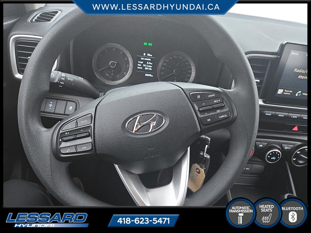 2022 Hyundai Venue Essential in Québec, Quebec - 12 - w1024h768px