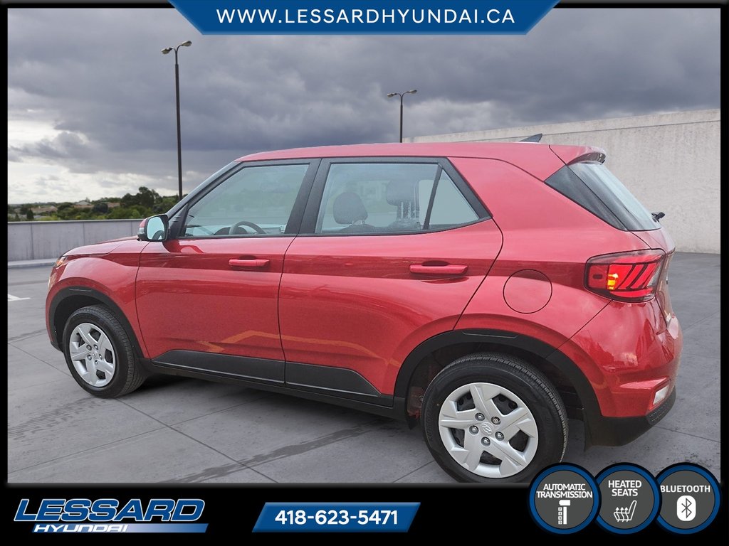 2022 Hyundai Venue Essential in Québec, Quebec - 4 - w1024h768px