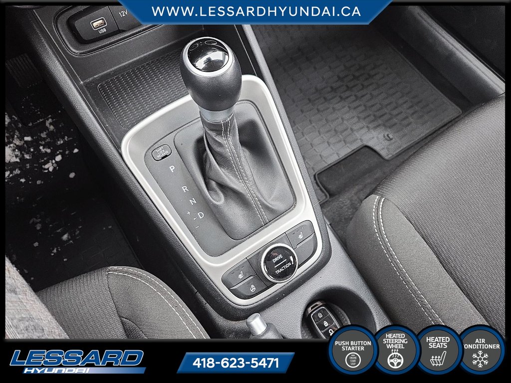 Hyundai Venue Preferred automatique. 2024 à Québec, Québec - 15 - w1024h768px