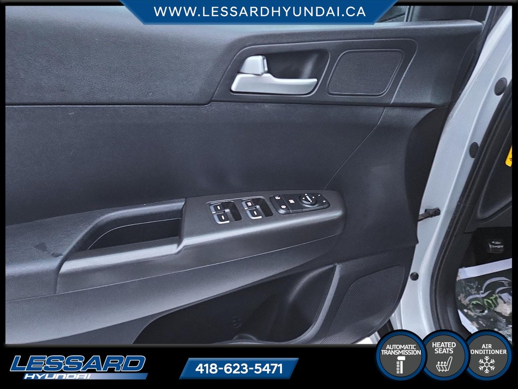 2017 Kia Sportage LX awd in Québec, Quebec - 11 - w1024h768px