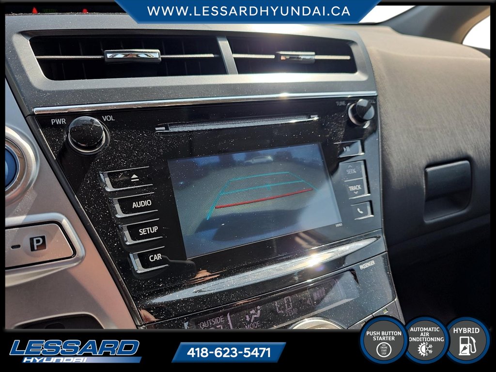 2017 Toyota Prius v in Québec, Quebec - 17 - w1024h768px