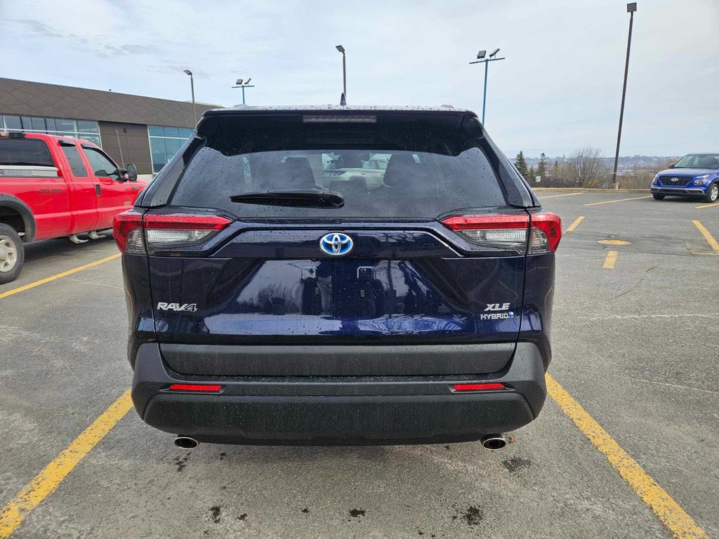 2019 Toyota RAV4 Hybrid XLE awd in Québec, Quebec - 3 - w1024h768px