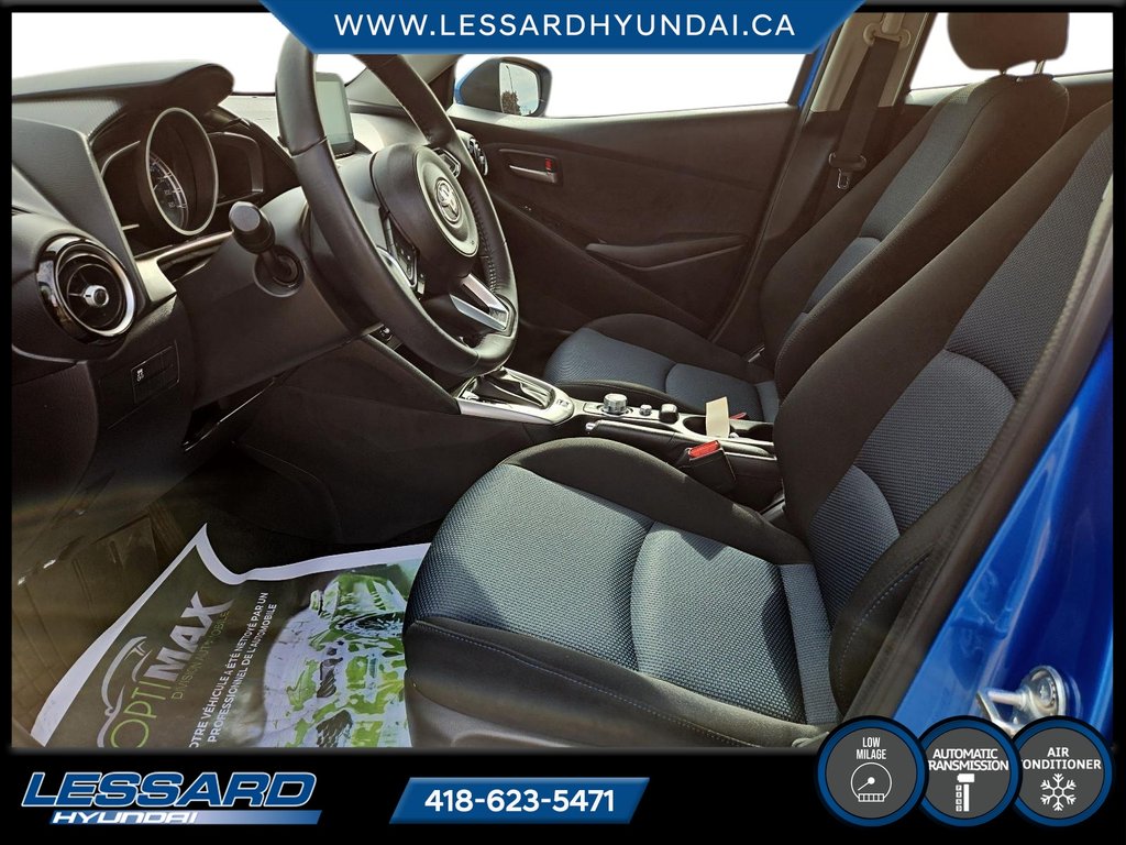 Toyota Yaris Hatchback XLE automatique. 2020 à Québec, Québec - 9 - w1024h768px
