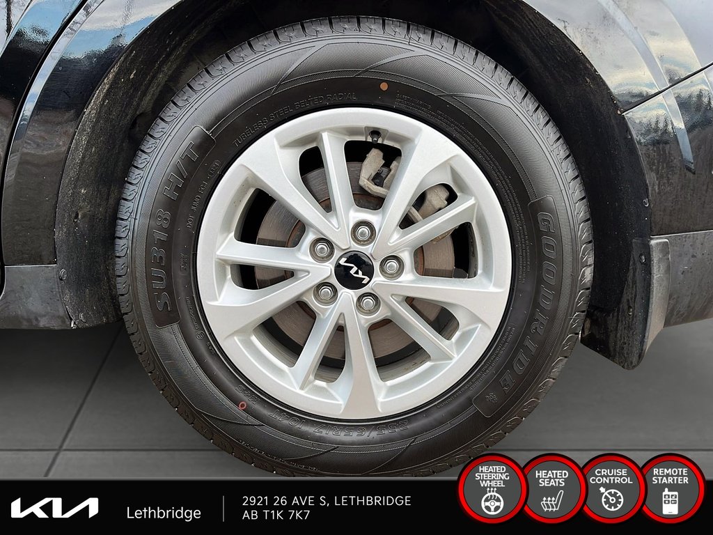 2024 Kia Carnival LX-6