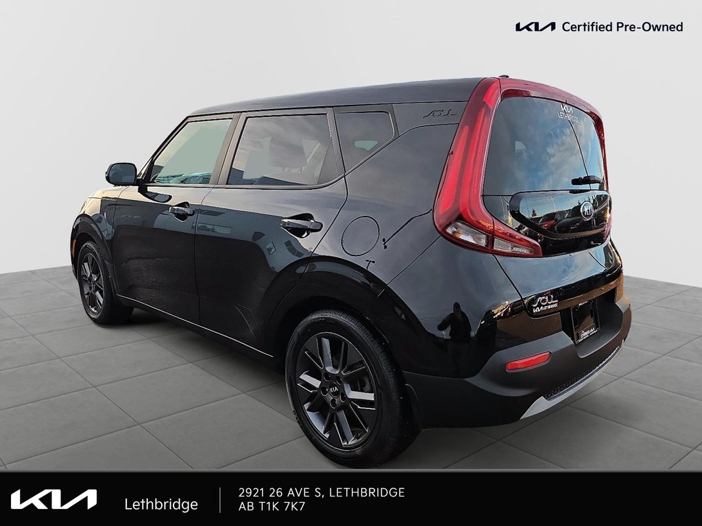 2021 Kia Soul EX-1