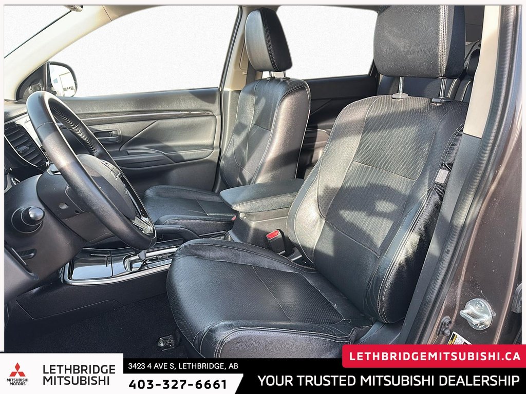 2018 Mitsubishi Outlander ES-7