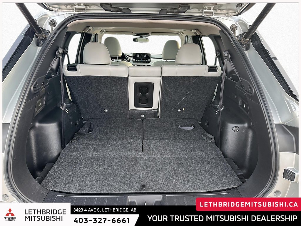 2022 Mitsubishi Outlander SEL-5