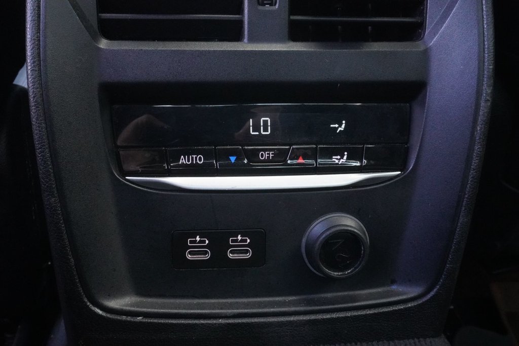 2020 BMW 330i xDrive M SPORT|PREMIUM ENHANCED|HUD|CARPLAY in Ajax, Ontario at Lexus of Lakeridge - 10 - w1024h768px