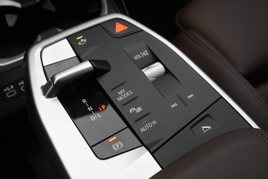 2024 BMW X1 xDrive28i PREMIUM ESSENTIAL|PANORAMIC|NAVI|B/SPOT in Ajax, Ontario at Lexus of Lakeridge - 7 - w1024h768px