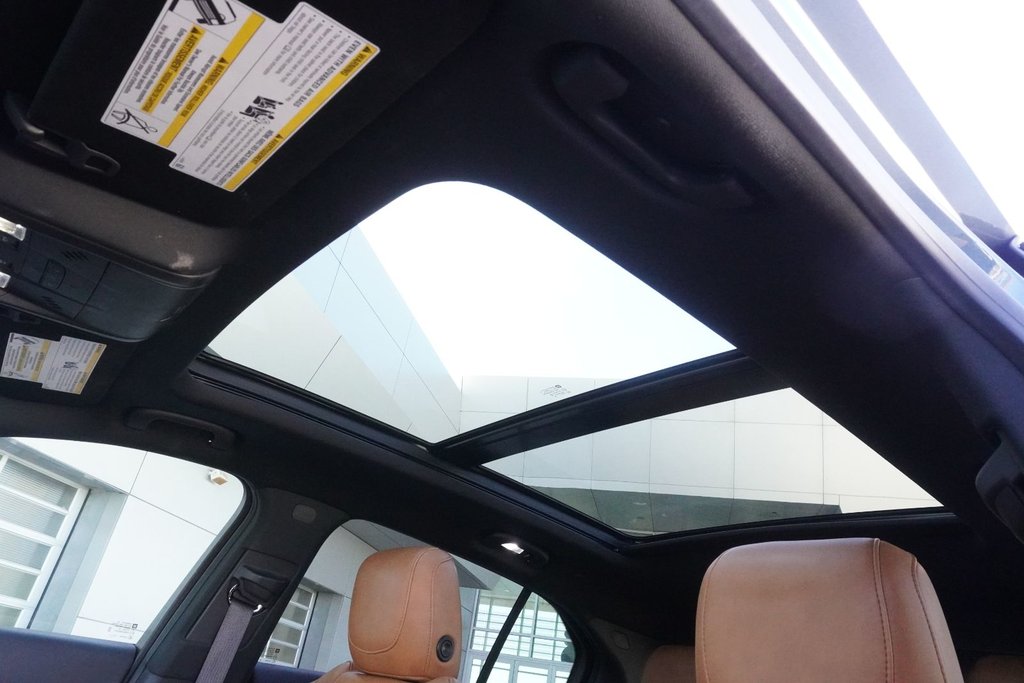 2019 Cadillac XT4 SPORT AWD|CARPLAY|H/STEERING|PANORAMIC|H/V FRONT SEATS in Ajax, Ontario at Lexus of Lakeridge - 9 - w1024h768px