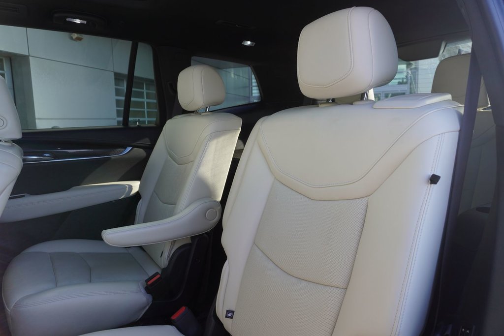 2024 Cadillac XT6 AWD SPORT|BOSE|NAVI|PANORAMIC|H/V FRONT SEATS in Ajax, Ontario at Lexus of Lakeridge - 14 - w1024h768px